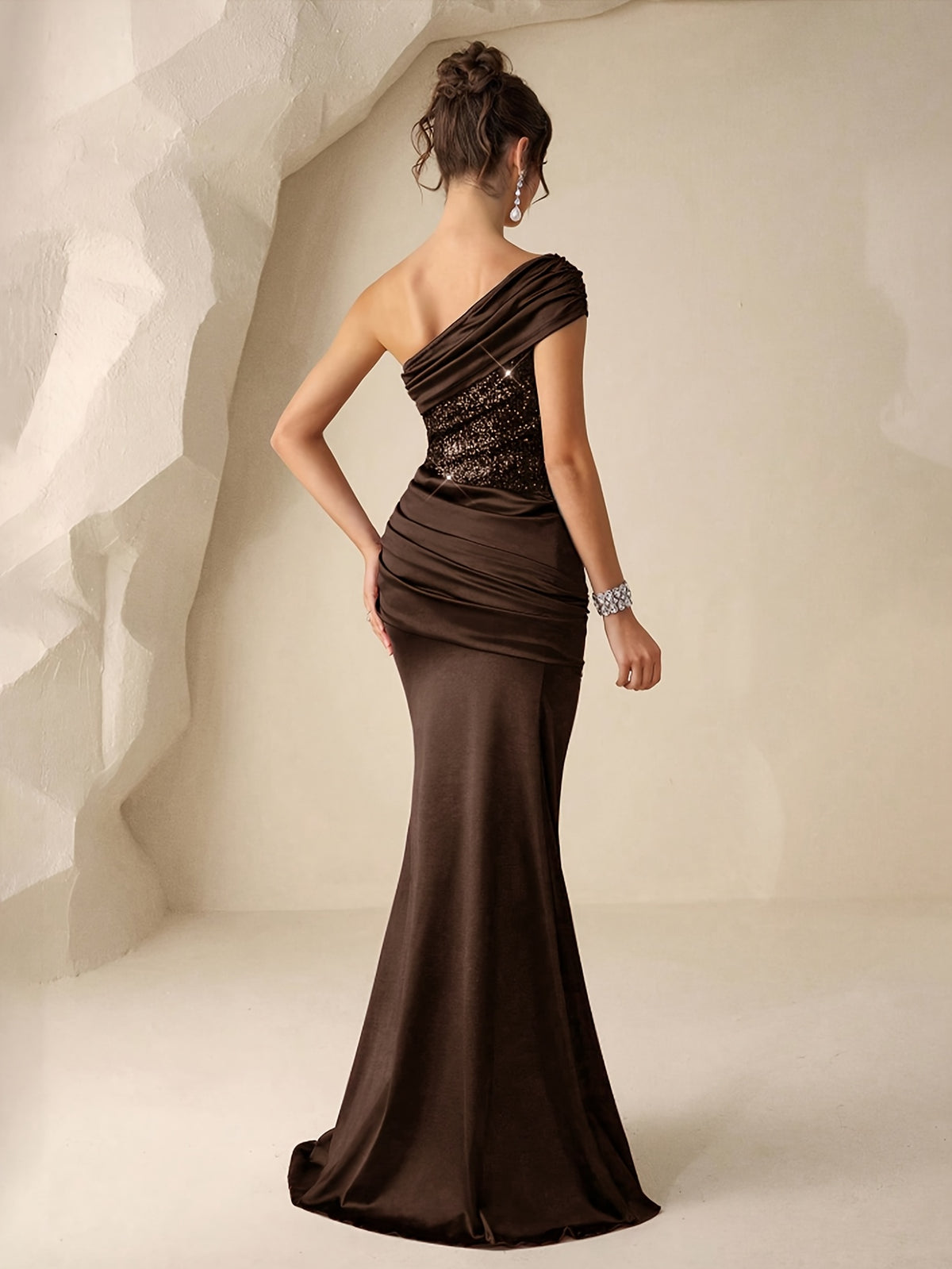 Women's Sequined Mermaid Trendy Style, Formal Evening Dress with One Shoulder, Ladies' Gorgeous and Elegant Celebration Gown, Valentine's Day Sequined Dress, for Graduation Ceremonies, Opening Ceremonies, Music Festivals, Birthday Parties - Brown