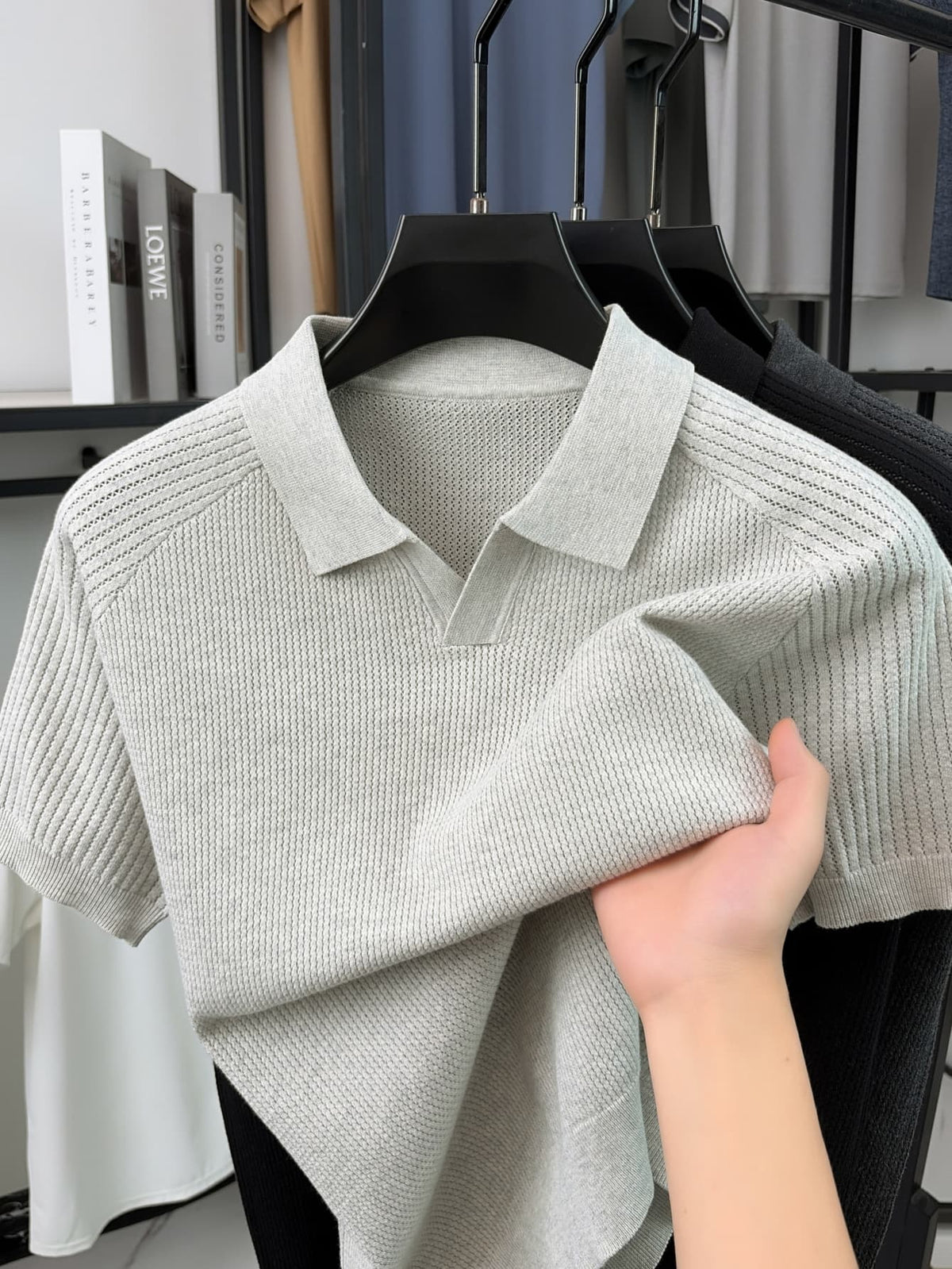 Men's V-Neck Knit Short-Sleeve T-Shirt for Autumn/Summer Workplace Wear and Outdoor Sports, Casual Sporty Sweater, Knitted Top with a V-Neck for a Campus-Style Vibe, Business Casual Short-Sleeve Versatile Pullover V-Neck Tee for Banquets - White