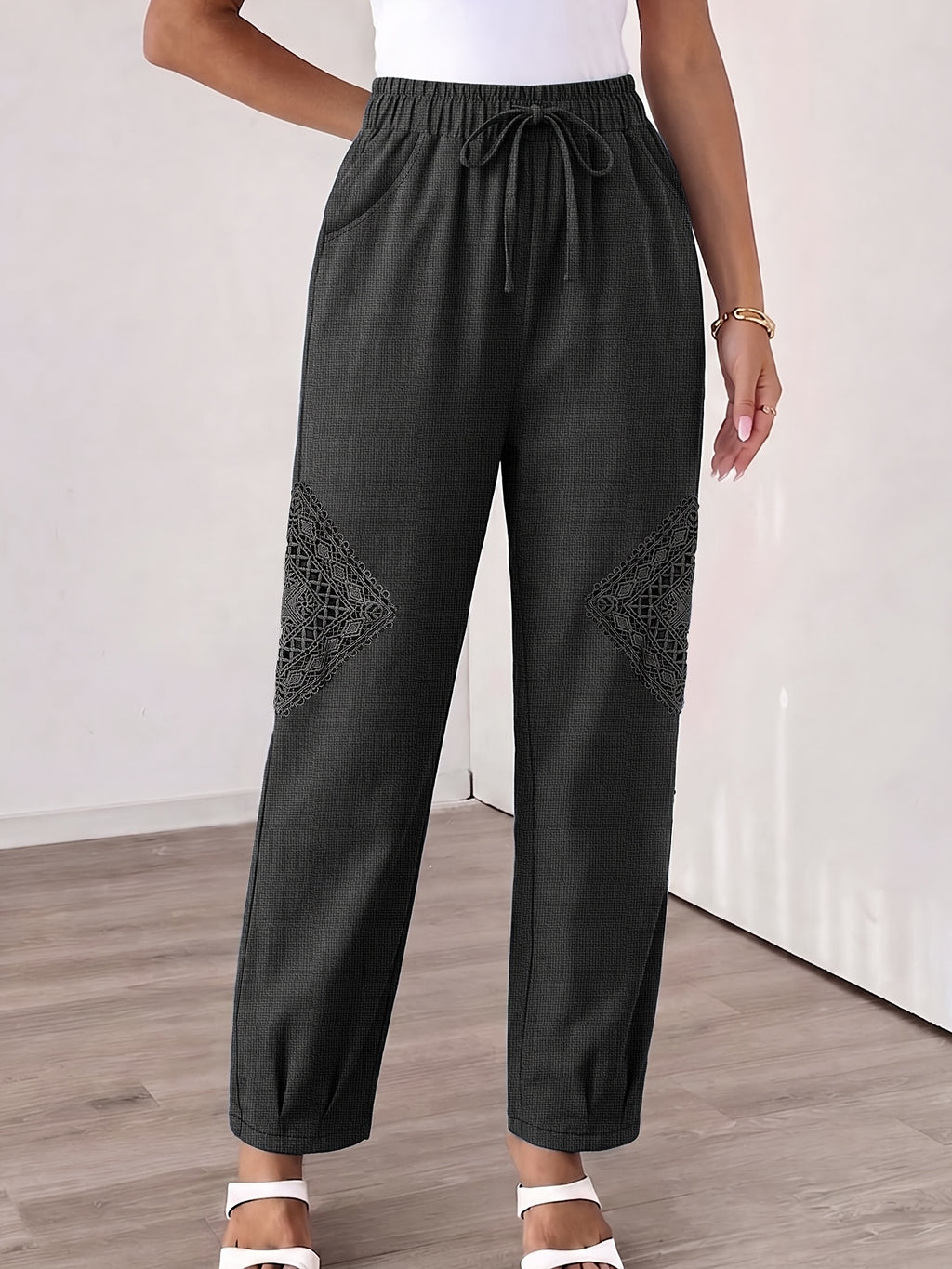 Fashionable Plus-Size Women'S Loose Pants with a Faux Drawstring, Suitable for Commuting, Vacations, Parties, And Sports, Featuring Pockets, Ideal for Everyday Wear - Black