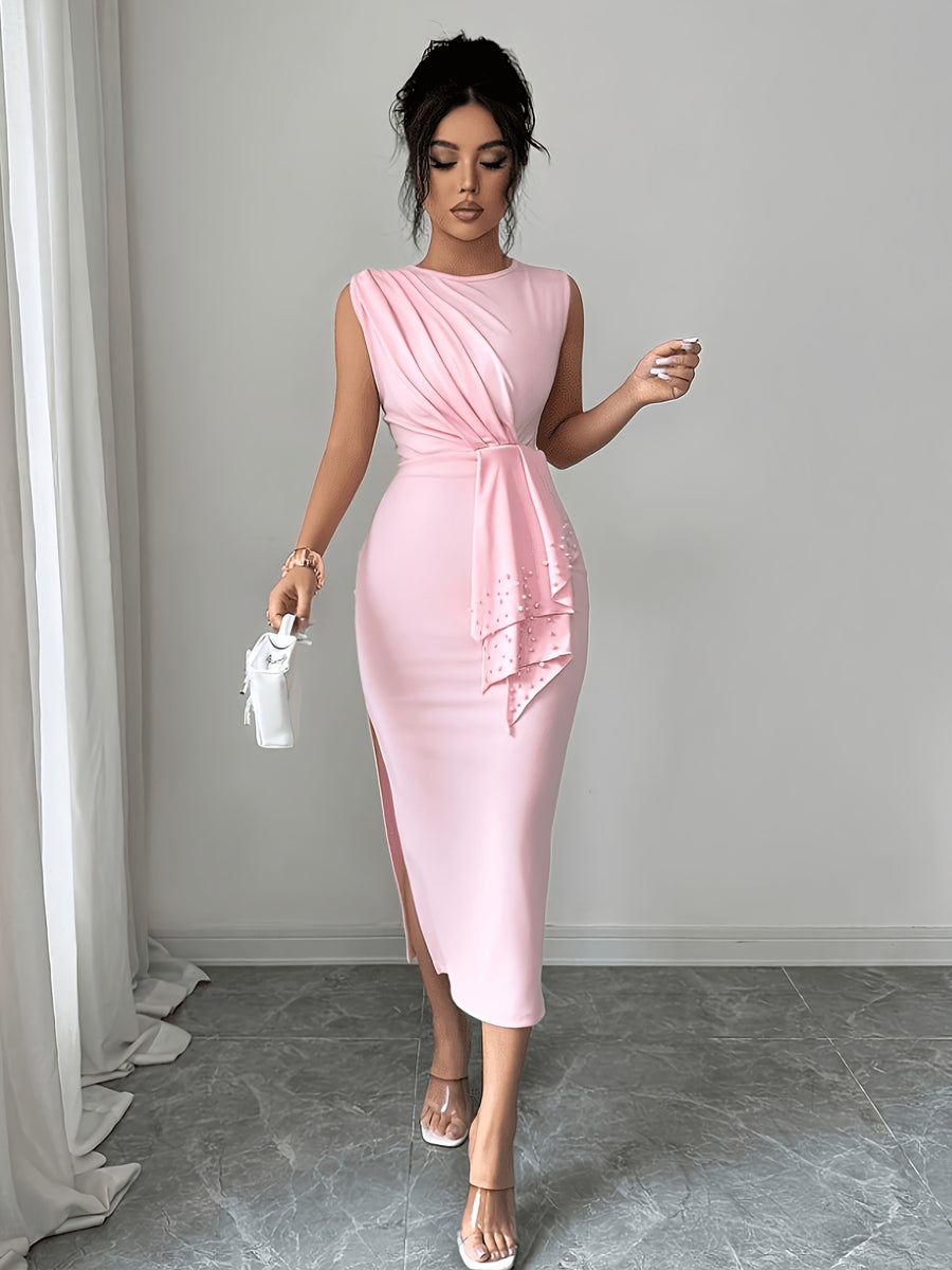 This Is a Stylish Women's Dress Suitable for Daily Wear and Special Occasions. It Features a Design with a Round Neckline and Is Adorned with Pearl Pleats, Making It an Ideal Bridesmaid Dress for Dates, Daily Commutes, Parties, and Banquets - pink