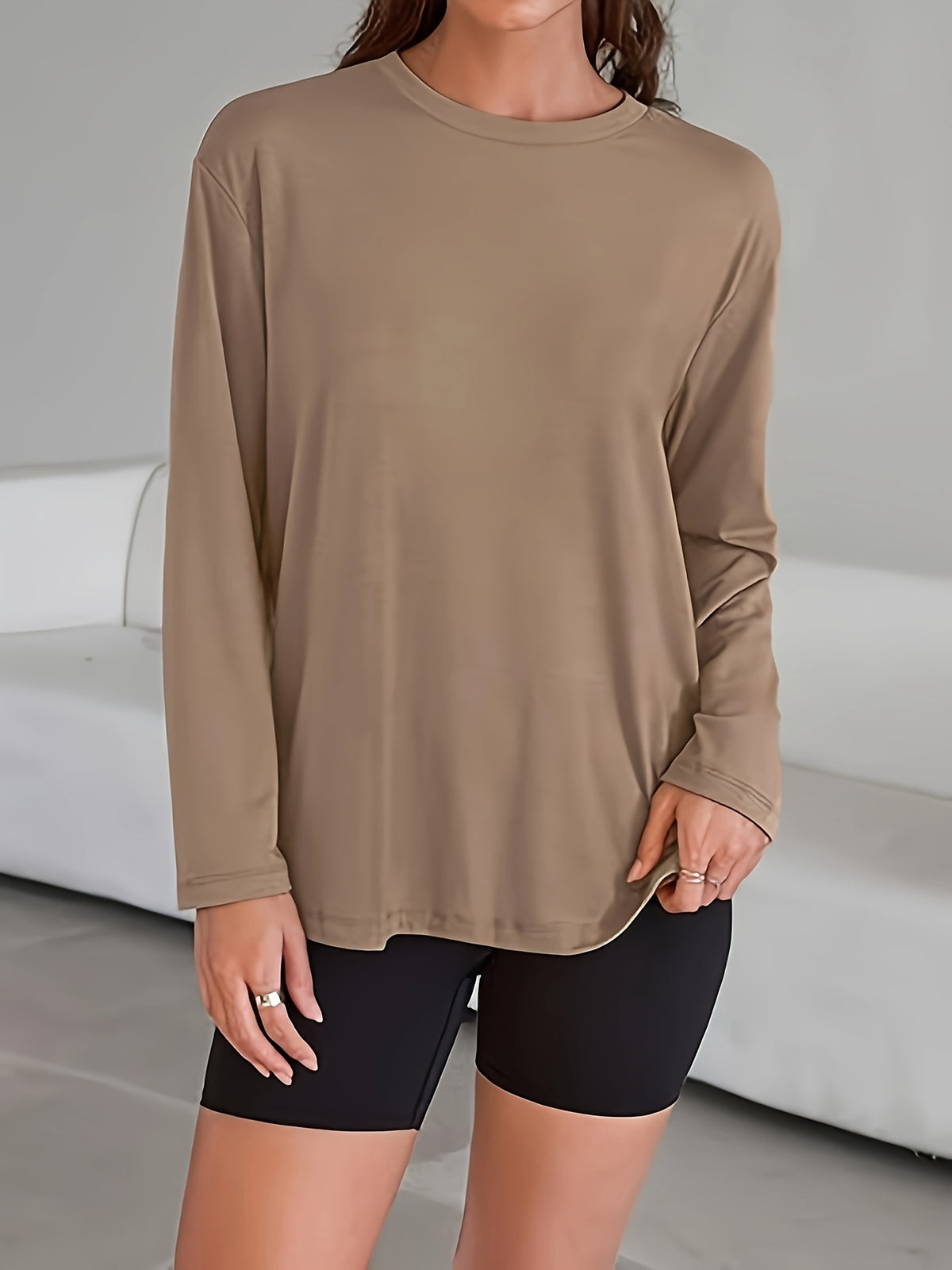 Spring and Autumn Women's Solid Color Curved Hem Long Sleeve T-Shirt, Loose Fit Drop Shoulder with Curved Hem to Cover Hips for a Effect - Camel