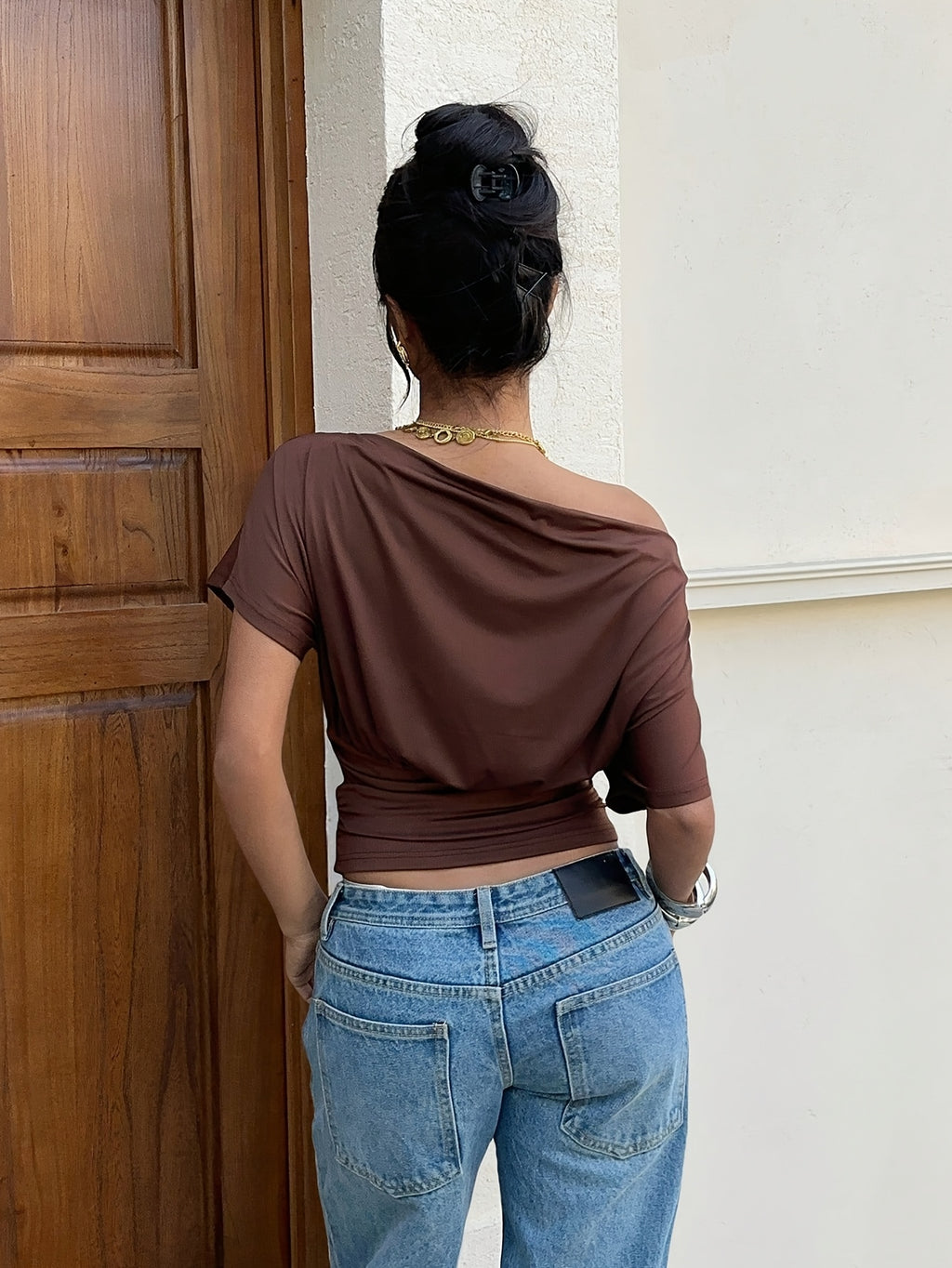 Gauze Off-Shoulder Short-Sleeve Top, Open-Shoulder One-Piece T-Shirt - Dark Brown