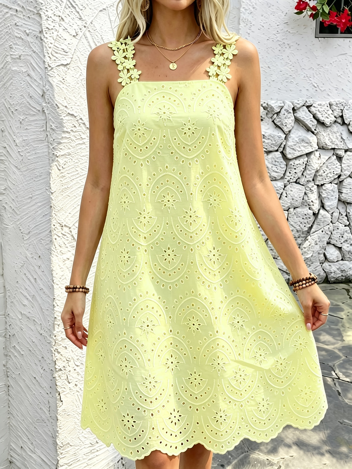 French Hollow Embroidery Square-Neck Sleeveless Dress, with Lace Shoulder Strap Design, Loose A-Line Vacation Midi Dress, Niannian Women'S Wear - 【Light Yellow】