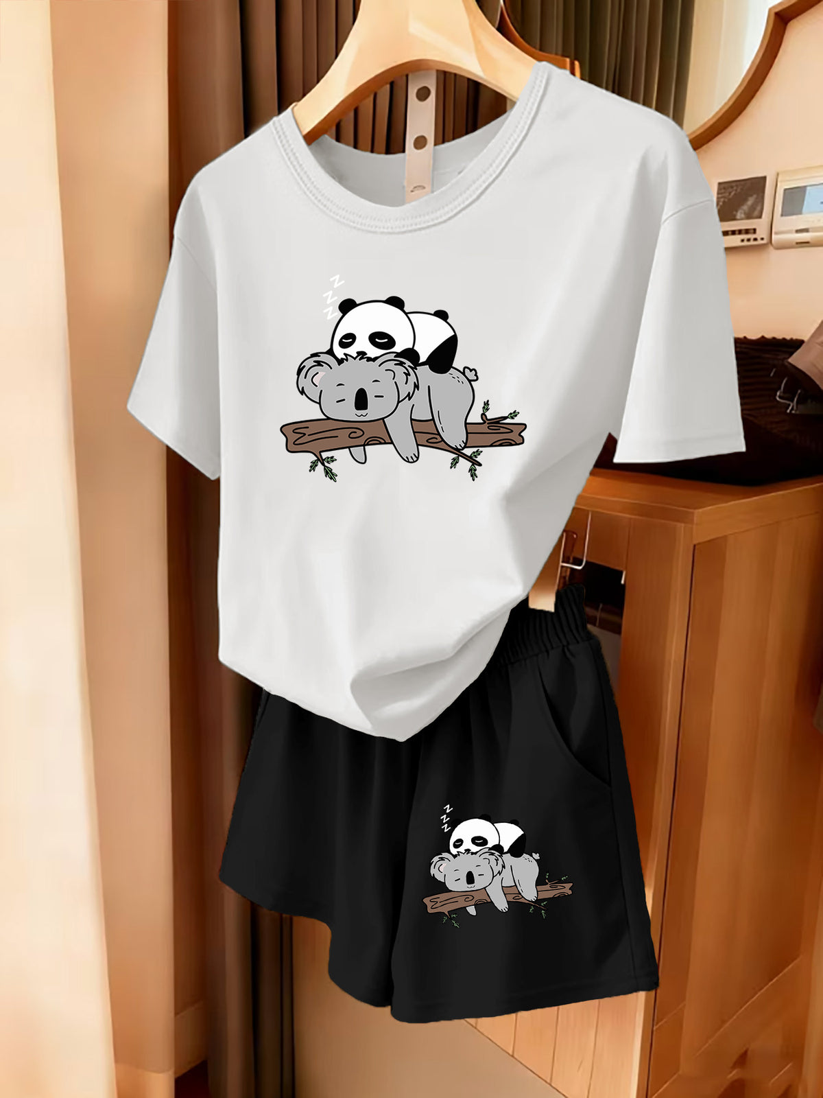 2pcs Women's Summer Short Sleeve Set—Panda Koala Cute Animal Print Short Sleeve Shorts Set, Comfortable, Soft, and Breathable for Sports and Daily Wear, Suitable for Back-to, Campus, Valentine's Day, Women's Pajamas, Jogging, Fitness, and as a Gift - White+black