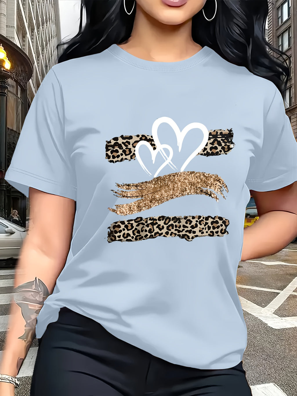 Leopard Print Heart Glitter-themed Pattern Print, Fashionable Breathable T-shirt, for Family Travel,, Casual S, Daily Commutes, Matching Outfits for Sisters, Versatile T-shirt 30057 - Light Blue