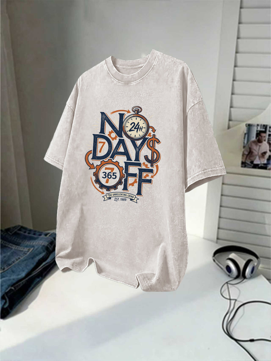 Men's Washed Short-sleeve T-shirt, Made of Pure Cotton for Breathability and Skin-friendly Comfort. Features a Relaxed Fit for Versatile Wear. Front Print with "NO DAYS OFF" Motivational Text and Gear Stopwatch Elements Exuding a Powerful Vibe - Apricot