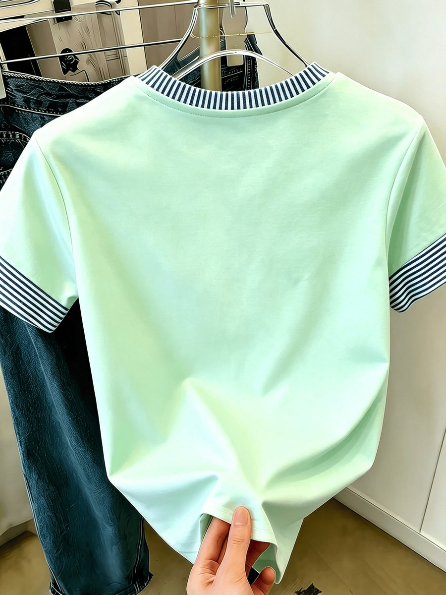 New Summer Women's T-Shirt, Round Neck Casual Apparel, Women's Pullover, Casual Commuter Wear, Daily Outing Base Layer, Simple Small Heart Pattern Print, Energetic and Lively, Streetwear, Outing Outfit, Basic Versatile Piece, As a Gift - Light Green