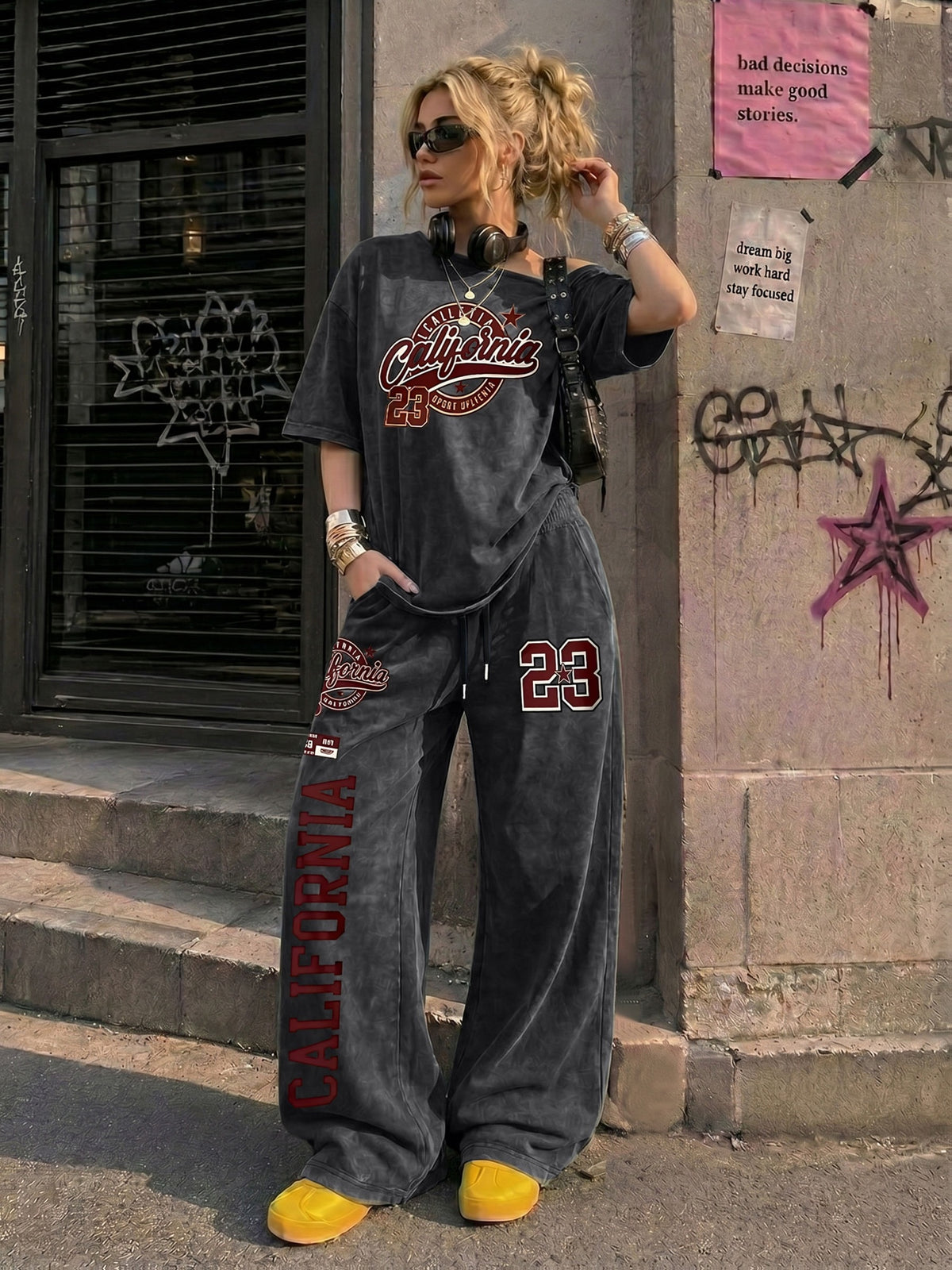 Retro American California Size 23 Number Print New Spring Summer Casual Jersey Sportswear, Street Sport Style Women'S Washed Off-Shoulder T-Shirt And Long Pants Two-Piece Set, Washed Suit, American Street College Style - Black