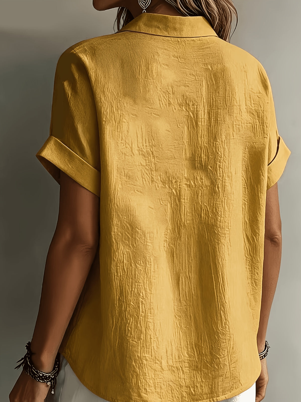Women's Elegant Vacation-style Short-sleeve Top, Loose and Relaxed Shirt, Commuting Casual Literary Style, Figure-flattering, Daily Temperament Style, Loose and Draping, Breathable and Comfortable - Yellowish-brown