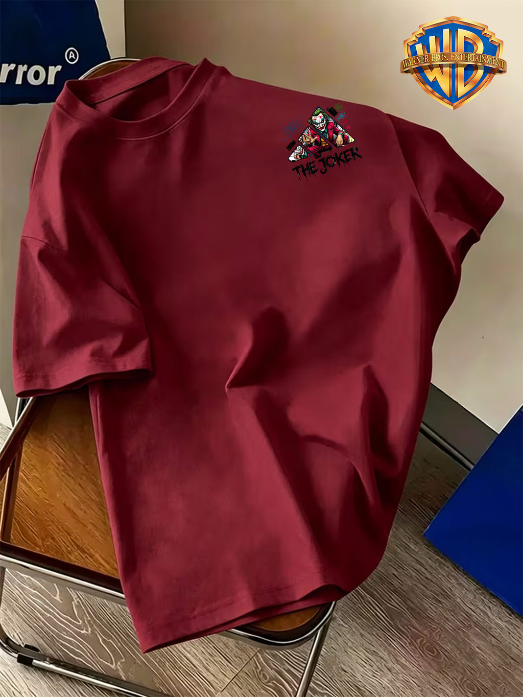 Back-To-School Season Warner Authorized Pure Men'S Short Sleeve T-Shirt, Street Graffiti Style Red Suit Joker Victory Gesture Half-Body Portrait Creative Cartoon Pattern Print, Men'S Casual Trendy Summer Top, Multiple Sizes Available - Burgundy