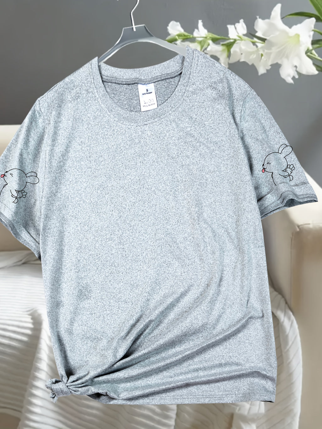 Cute Rabbit Print T-Shirt, Short Sleeve Crew Neck Casual Top for Summer And Spring, Women'S Clothing - Light Grey