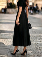 1pc Women's Skirt, Spring/autumn Solid Color Stretch Waist Sun Pleat A-line Skirt - Black