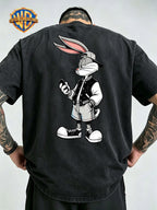 Men'S Washed Short-Sleeve T-Shirt, Back Print of Classic Cartoon Rabbit, Wearing Baseball Jacket And Hat, Holding Phone, Showcasing Trendy Street Style. Chest Adorned with Same Small Pattern, Rich in Details, Full of Design Sense - Black