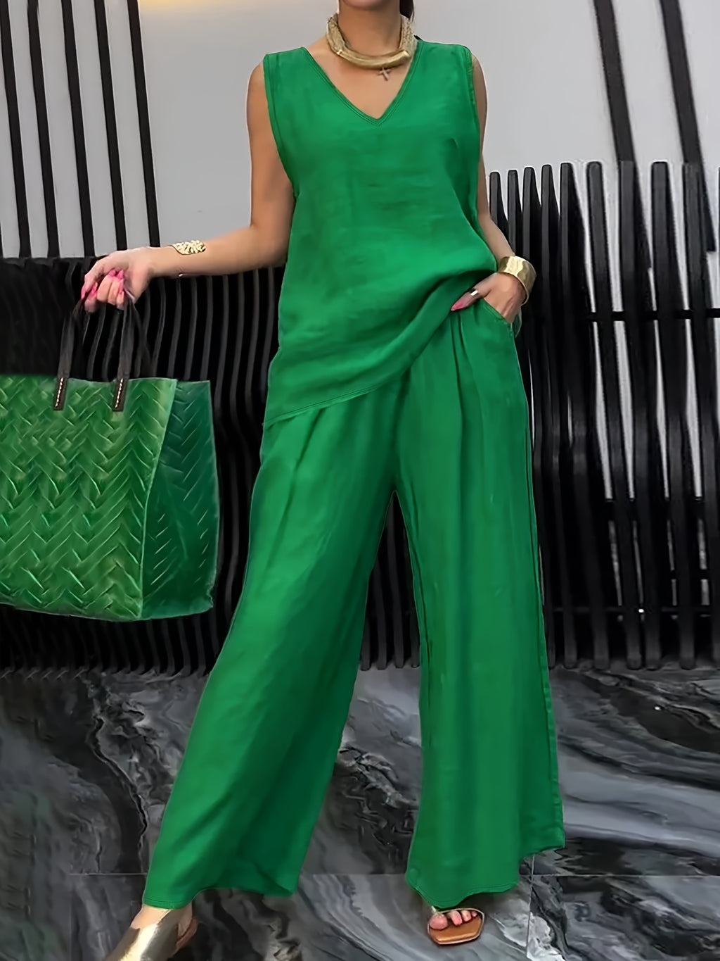 Women's Casual 2pcs Set Solid Color Loose Sleeveless V-Neck Tank Top + Wide-Leg Pants - Green