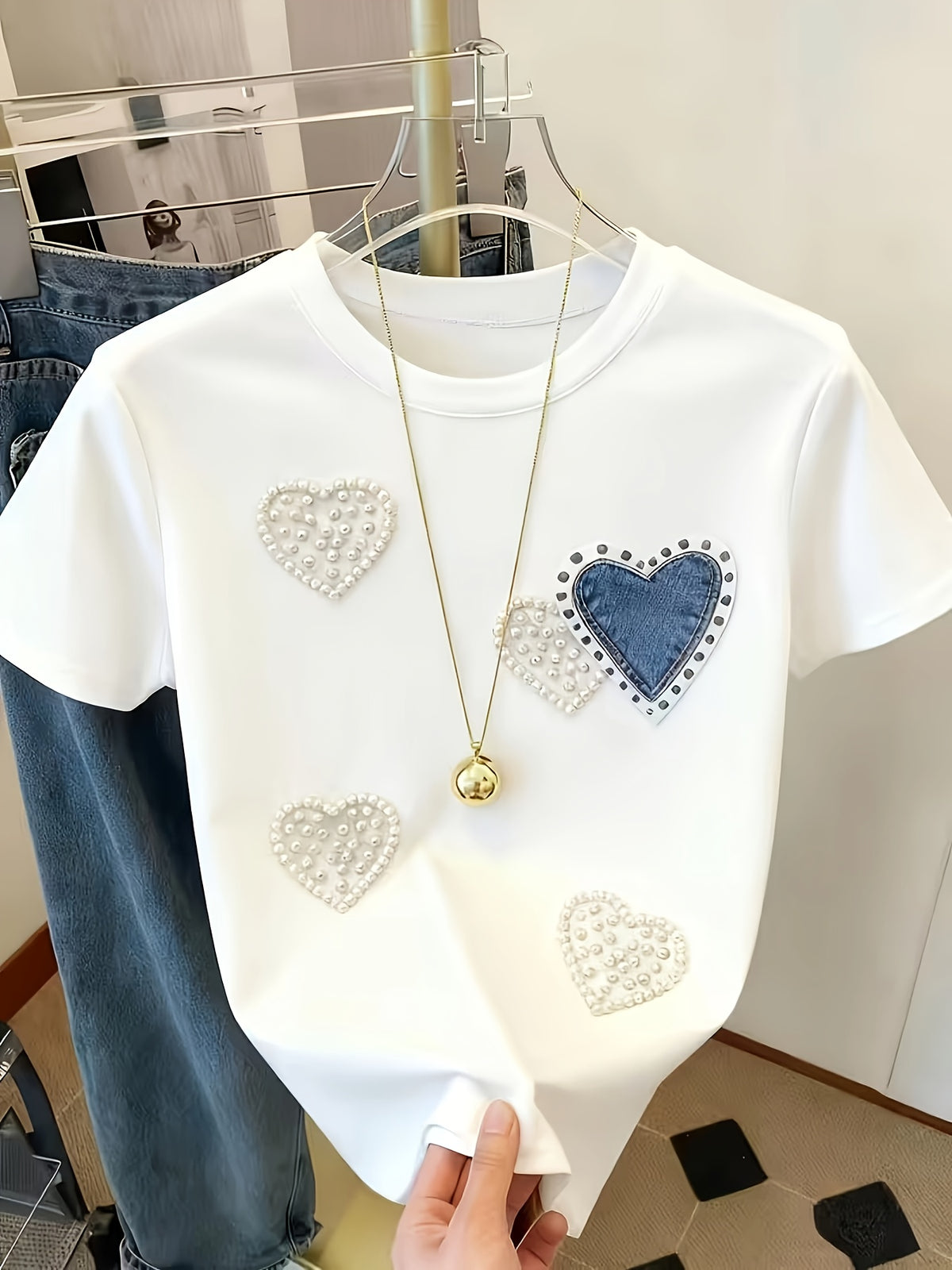 Cartoon Pearl Heart Pattern Print, Fitted And Comfortable, All-Season Wear, Women'S Casual T-Shirt for Daily Commute - White