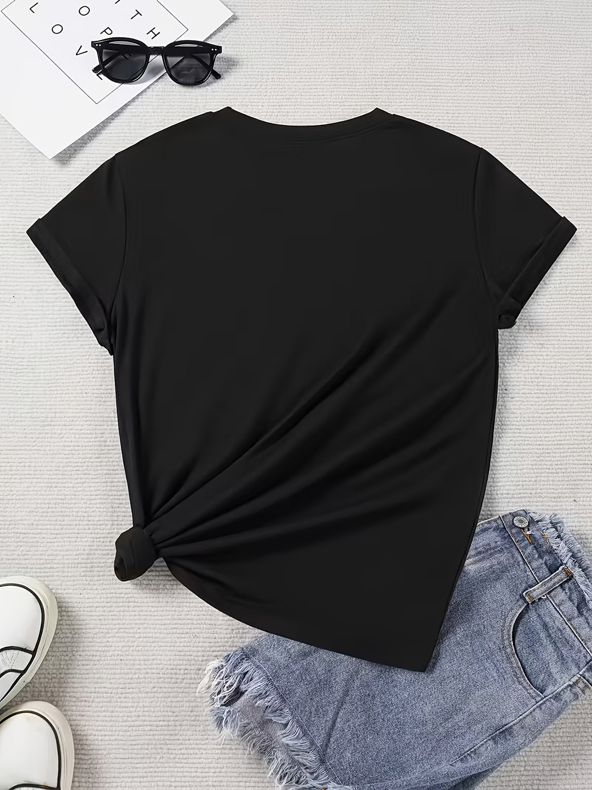Women's Soft Breathable Brooklyn Print T-Shirt - Casual Short Sleeve Round Neck Tee Suitable for Summer & Year-Round Wear - Casual Outfits & Special Events - Soft Comfortable Casual Attire with Brooklyn Lettering - Black