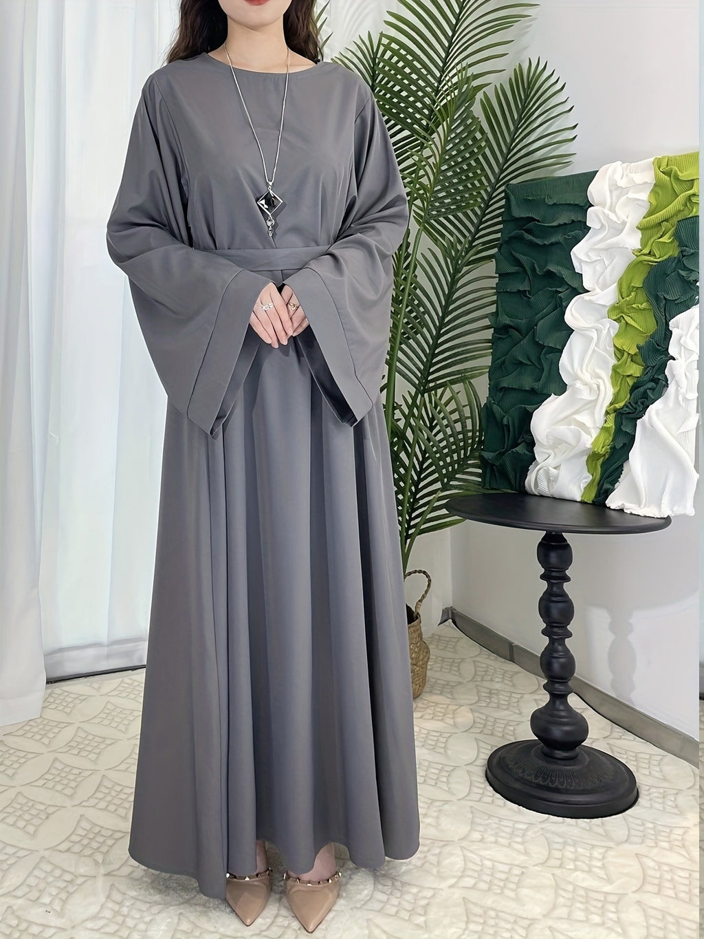 Women's Elegant Green Flared Sleeve Long Dress, Loose Fit, Versatile for All Seasons, Suitable for Home, Festive, and Traditional Attire - Grey