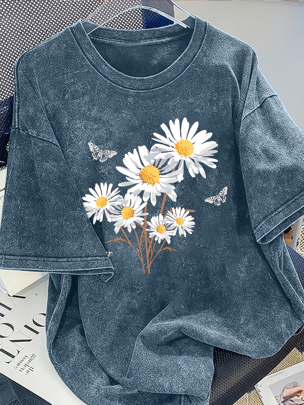 Daisy Print Crew Neck Short Sleeve  Casual Everyday Washed T-Shirt - Blue