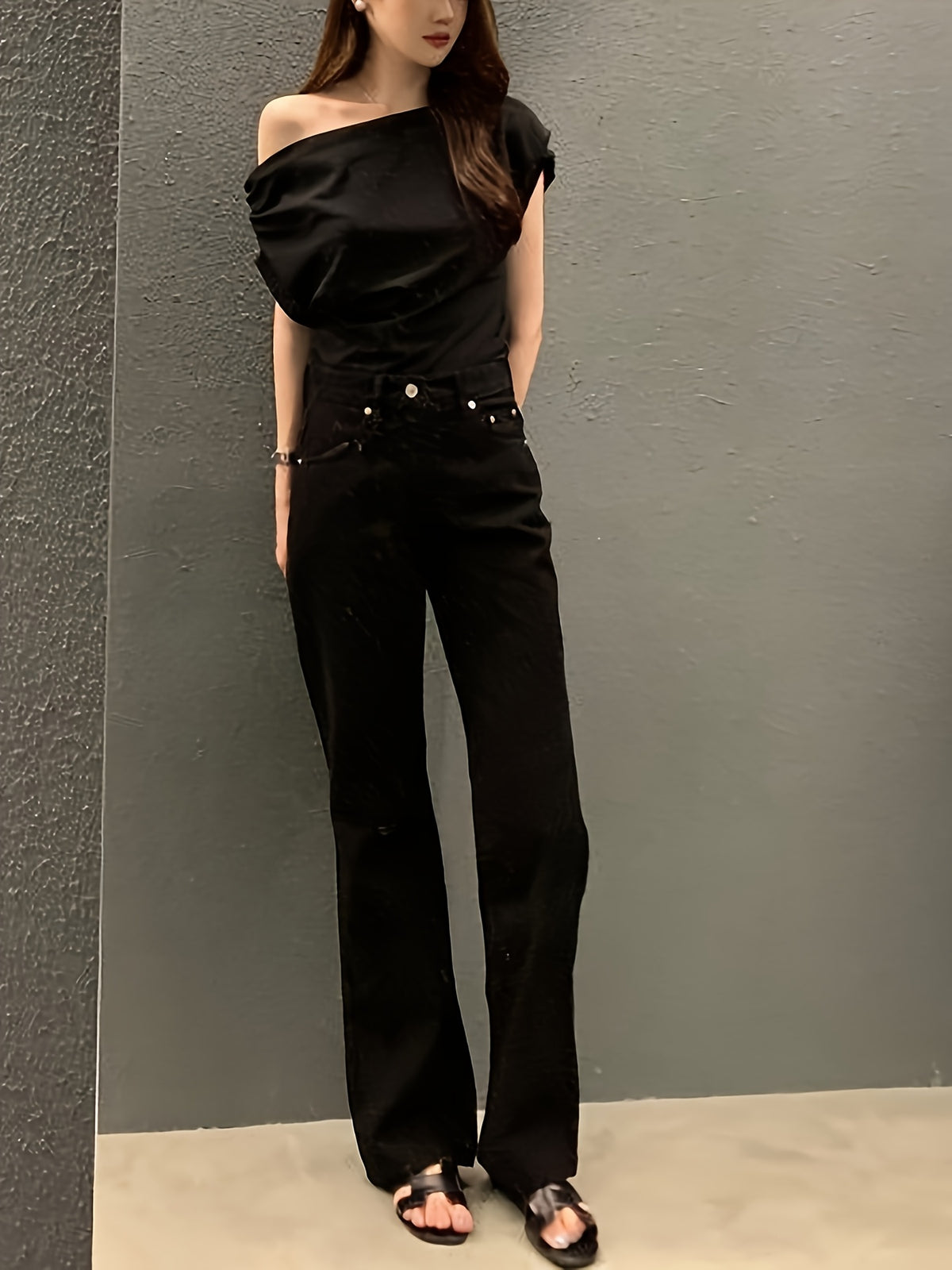 Summer New Niche Irregular Off-shoulder Design Solid Color Pullover Short-sleeve T-shirt - Black