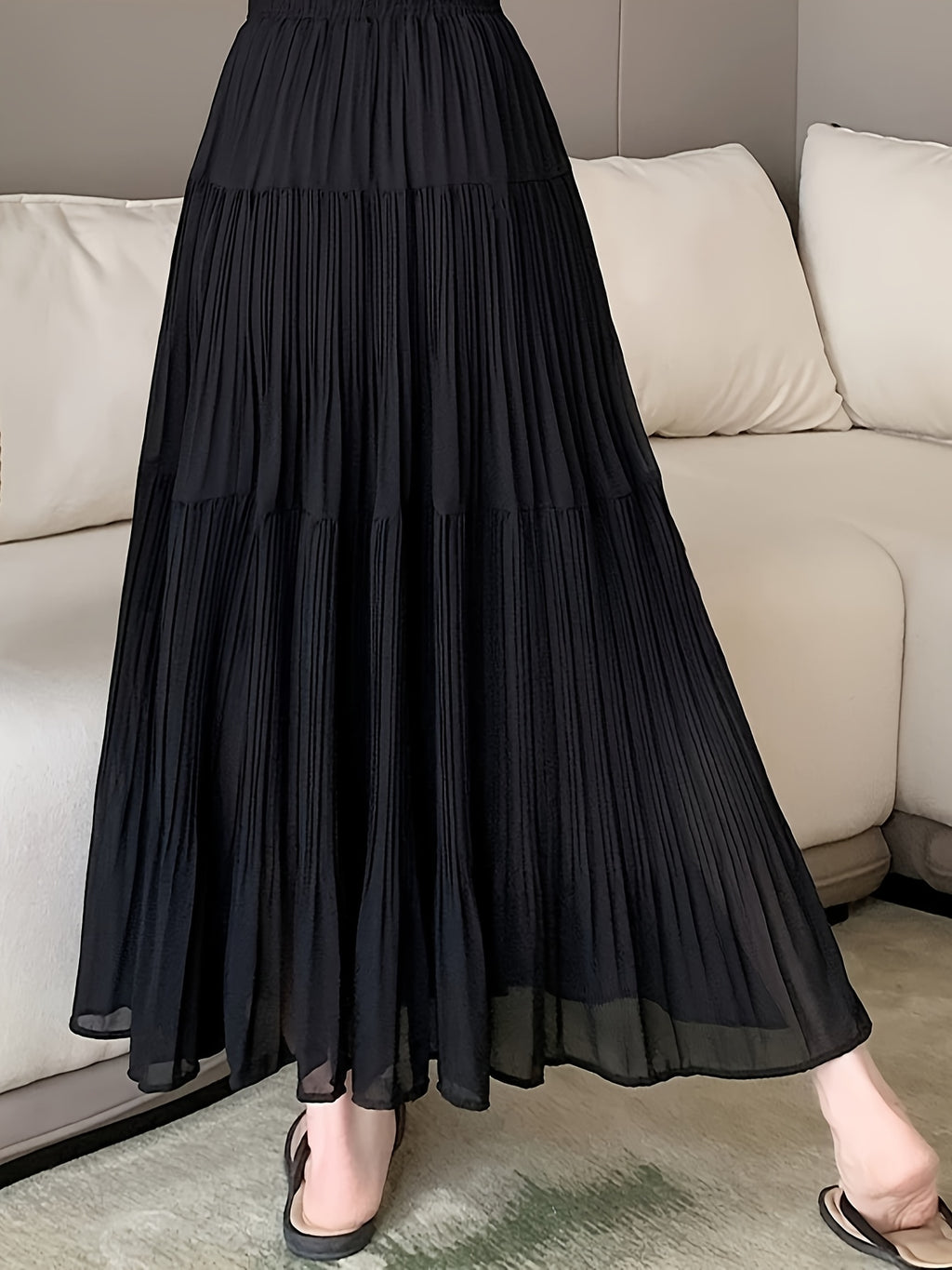 Pleated A-line Skirt with a Loose, Flared Cut - Black