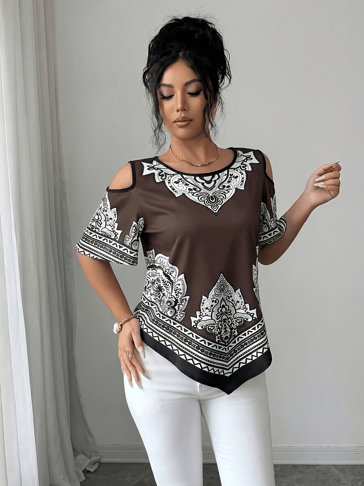 Women's Elegant Asymmetrical Hem Blouse Top - Short Sleeve Round Neck Church Shirt with Asymmetrical Hemline, Black & White Print Suitable for Commuting, Church Events, Casual Outfits, Spring Summer Fall Wardrobe Essential - Brown