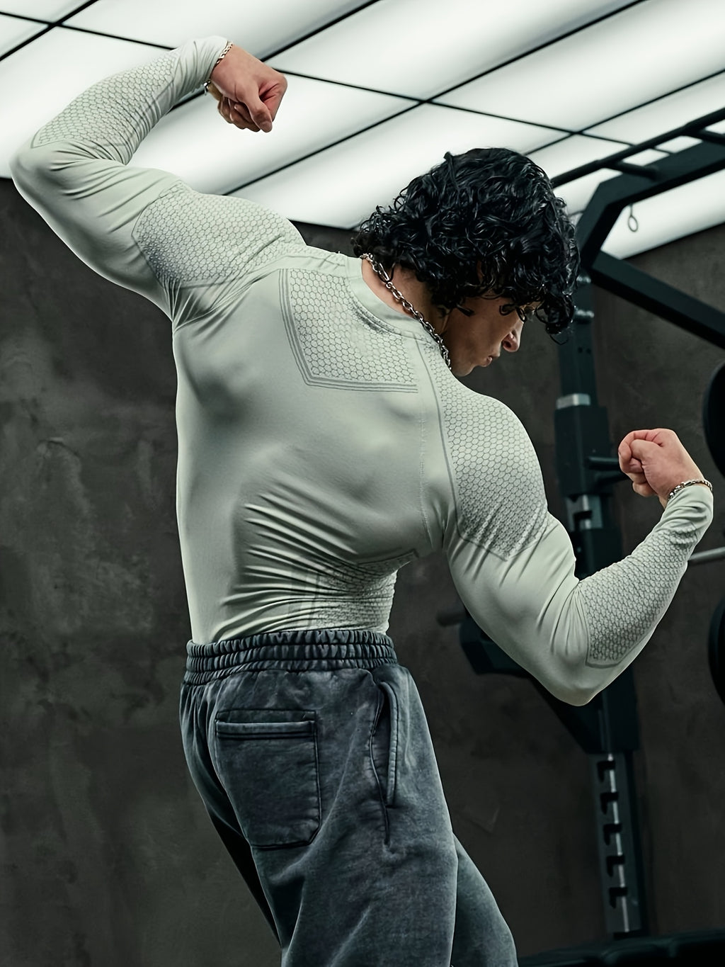 Men's Fitness Workout Crew Neck Long Sleeve Stretch Quick-Dry Slim Fit Top, Suitable for Training, Fitness, Sports, Running, Cycling, Fashionable Casual Long Sleeve - Grey