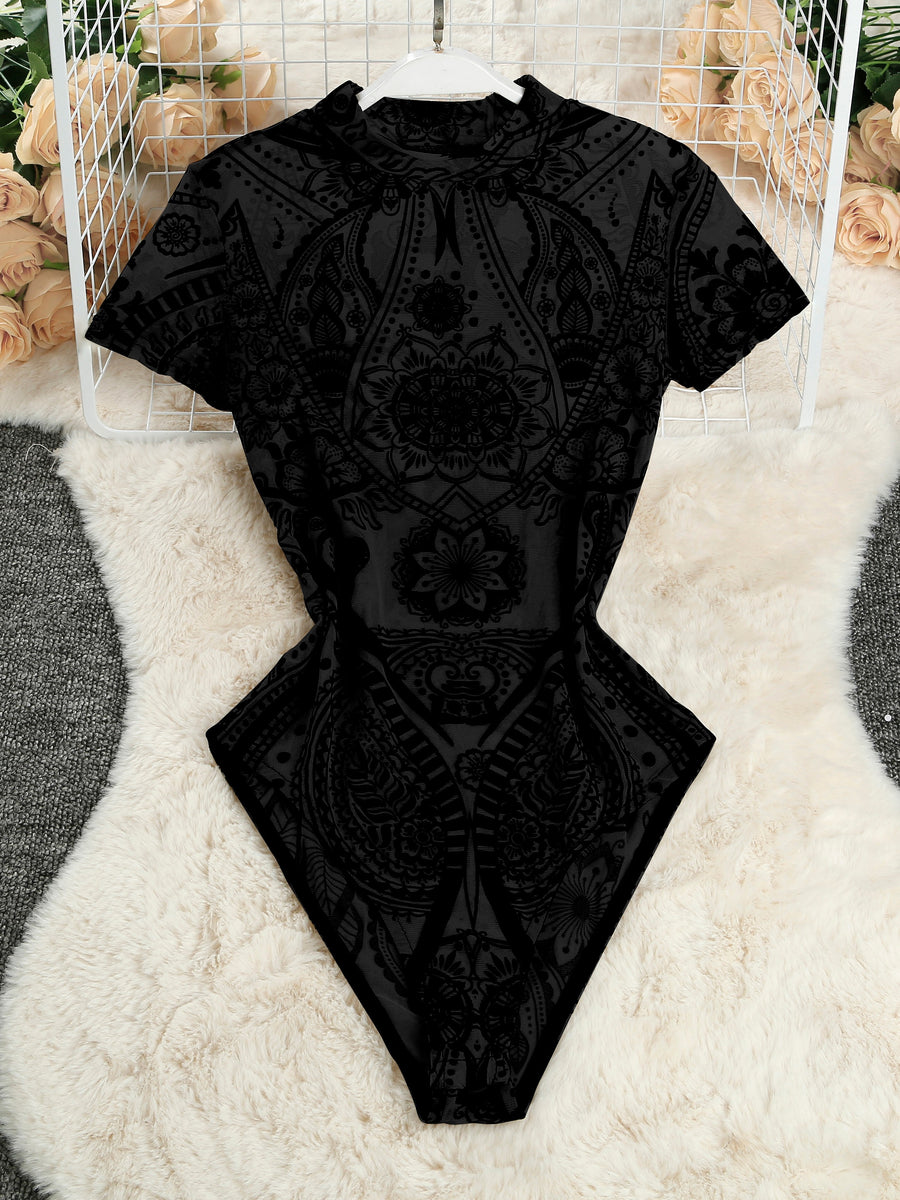 Young Y2K Sheer Floral Print Crew Neck Short Sleeve Rompe - Black