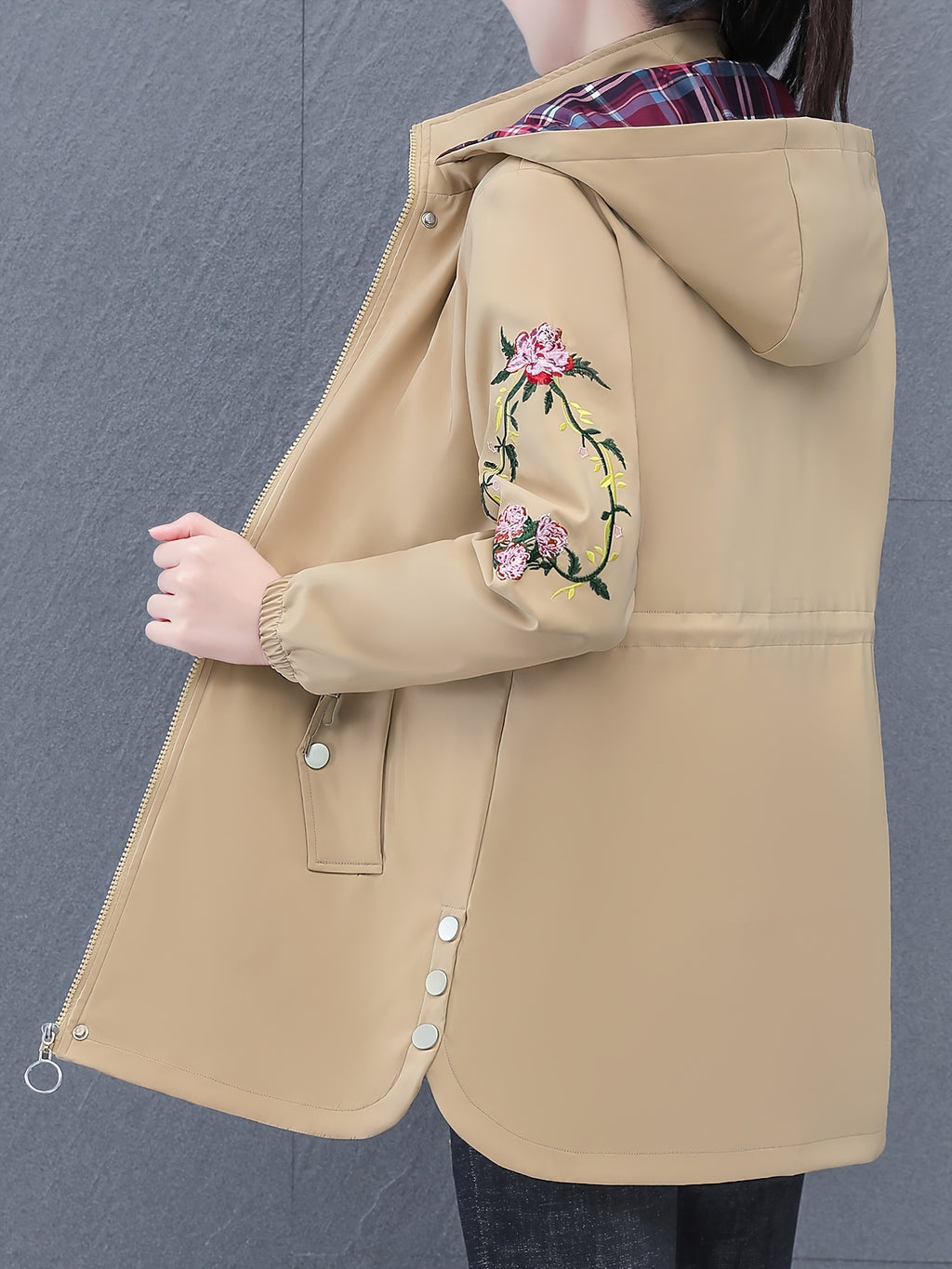 Mom's Trench Coat for Women, Mid-Length 2024 New Style, Spring/Autumn Outerwear for Middle-Aged Women, Stylish Top - Khaki