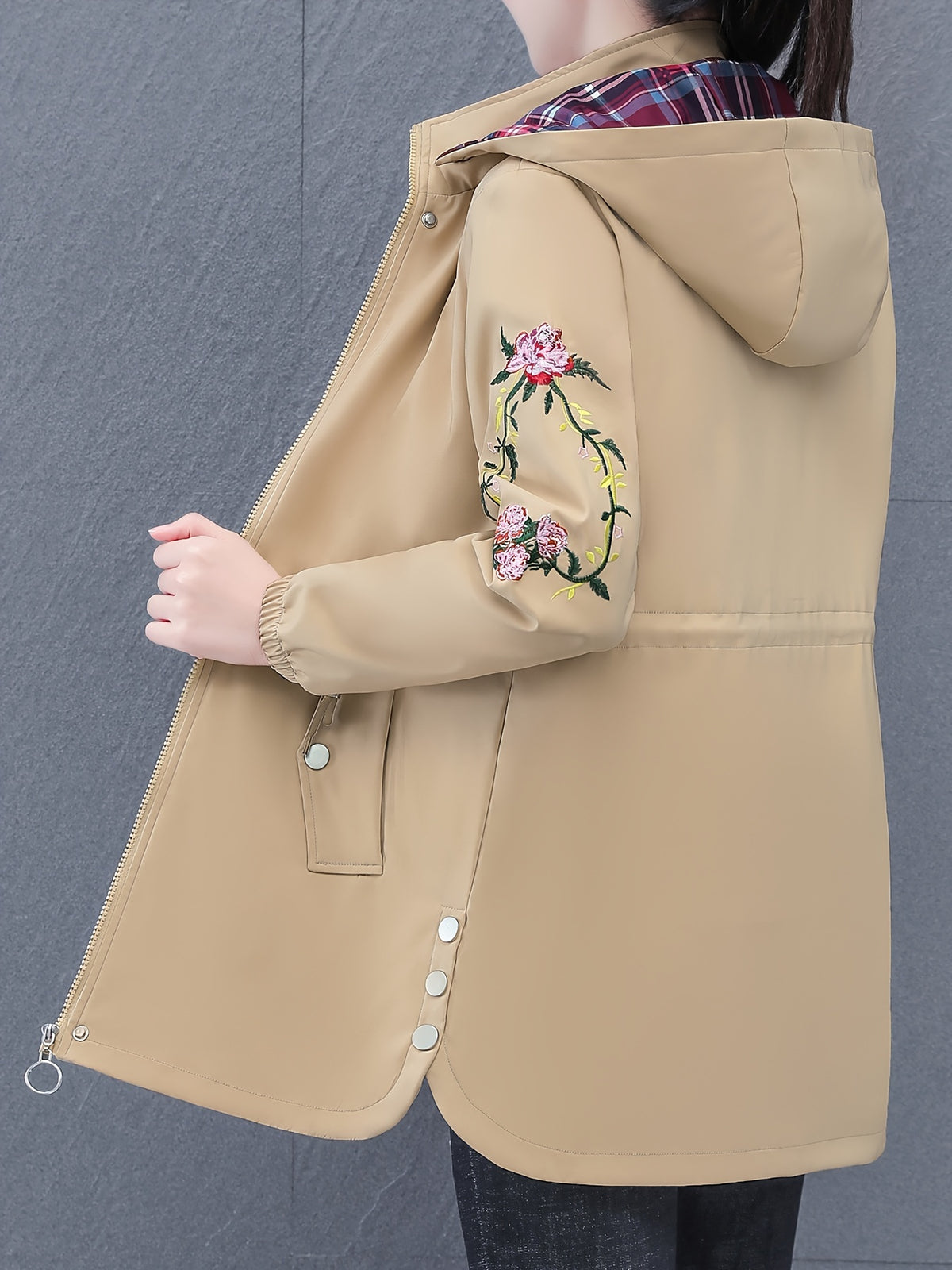 Mom's Trench Coat for Women, Mid-Length 2024 New Style, Spring/Autumn Outerwear for Middle-Aged Women, Stylish Top - Khaki