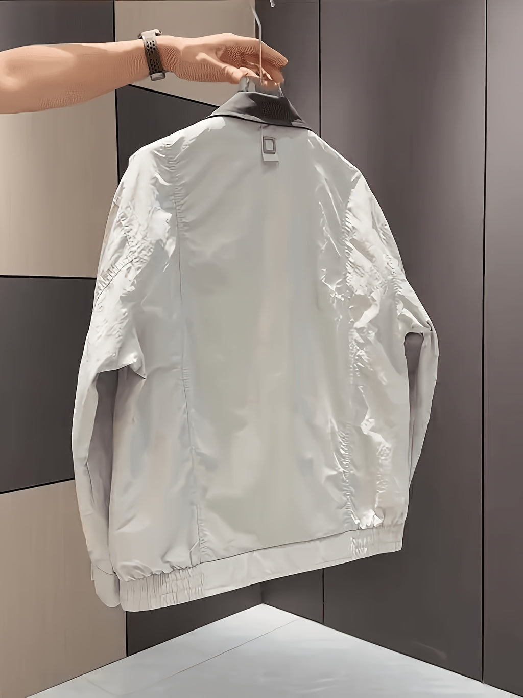 New Spring Arrival: Rugged and Handsome Short Jacket for Men, Casual and Versatile Stand Collar Outerwear - Grey