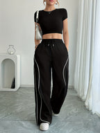 Wide-Legged Cargo Pants, Irregular Striped Arc Design on The Sides, Elastic Waistband with Drawstring, Urban Casual, Y2K Style, Easy And Fashionable - Black