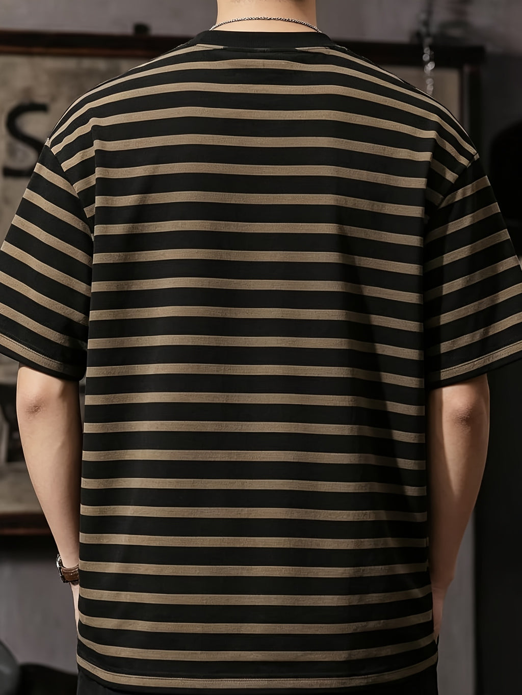 Men'S Casual Loose T-Shirt, Trendy Pattern, Casual Loose T-Shirt for Men, Trendy Retro Fashionable Cool, Suitable for Daily And Formal Wear, Summer Essential Clothing Summer Top, Modern Casual T-Shirt, Smooth Texture Shirt - (Brown)