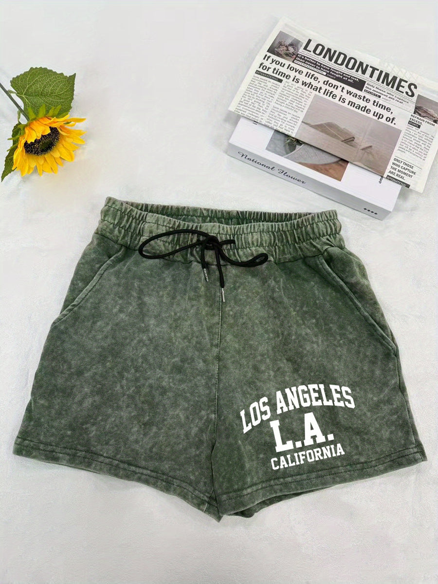 Small Niche Design, Fashionable and Trendy Patterns, Printed Women's Summer Retro Washed Distressed Shorts, Loose and Casual - Green