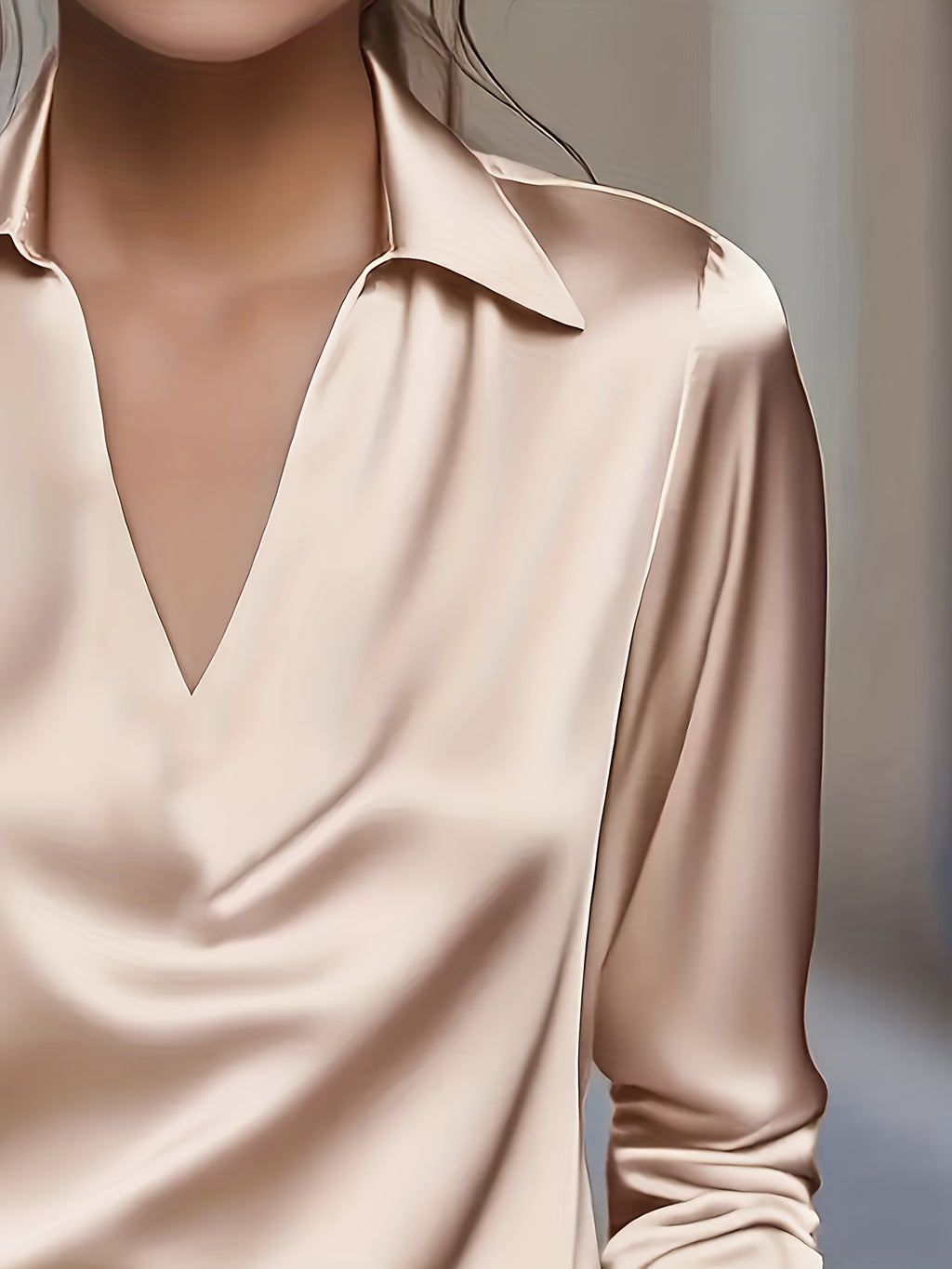 Women'S Elegant Shimmering V-Neck Long Sleeve Shirt - Champagne