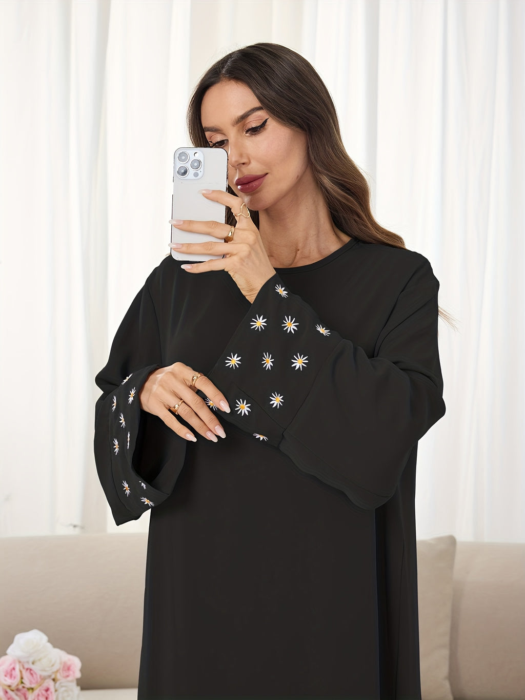 1pc (Headscarf Not Included) Elegant Cute Cuffed Small Daisy Embroidery Dress, Fashionable, Elegant, And Casual Abaya Dress with Embroidered Small Chrysanthemums at The Cuffs, No Scarf, Solid Color, Suitable for Daily Wear - Black