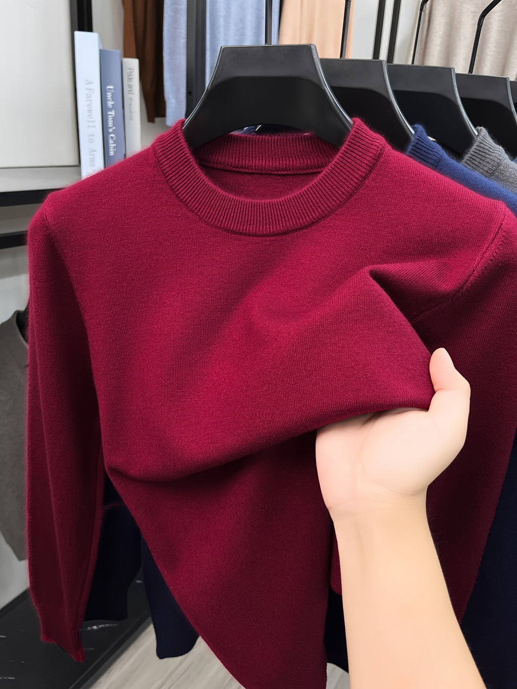 [Wading Whale OBM] 1pc Spring/Autumn New Men'S Knit Pullover Sweater, Old Money Style Solid Color Striped Round Neck Long Sleeve Knit Pullover for Men, Business Casual Fashion Striped Sweater, Suitable for Spring, Autumn - Burgundy