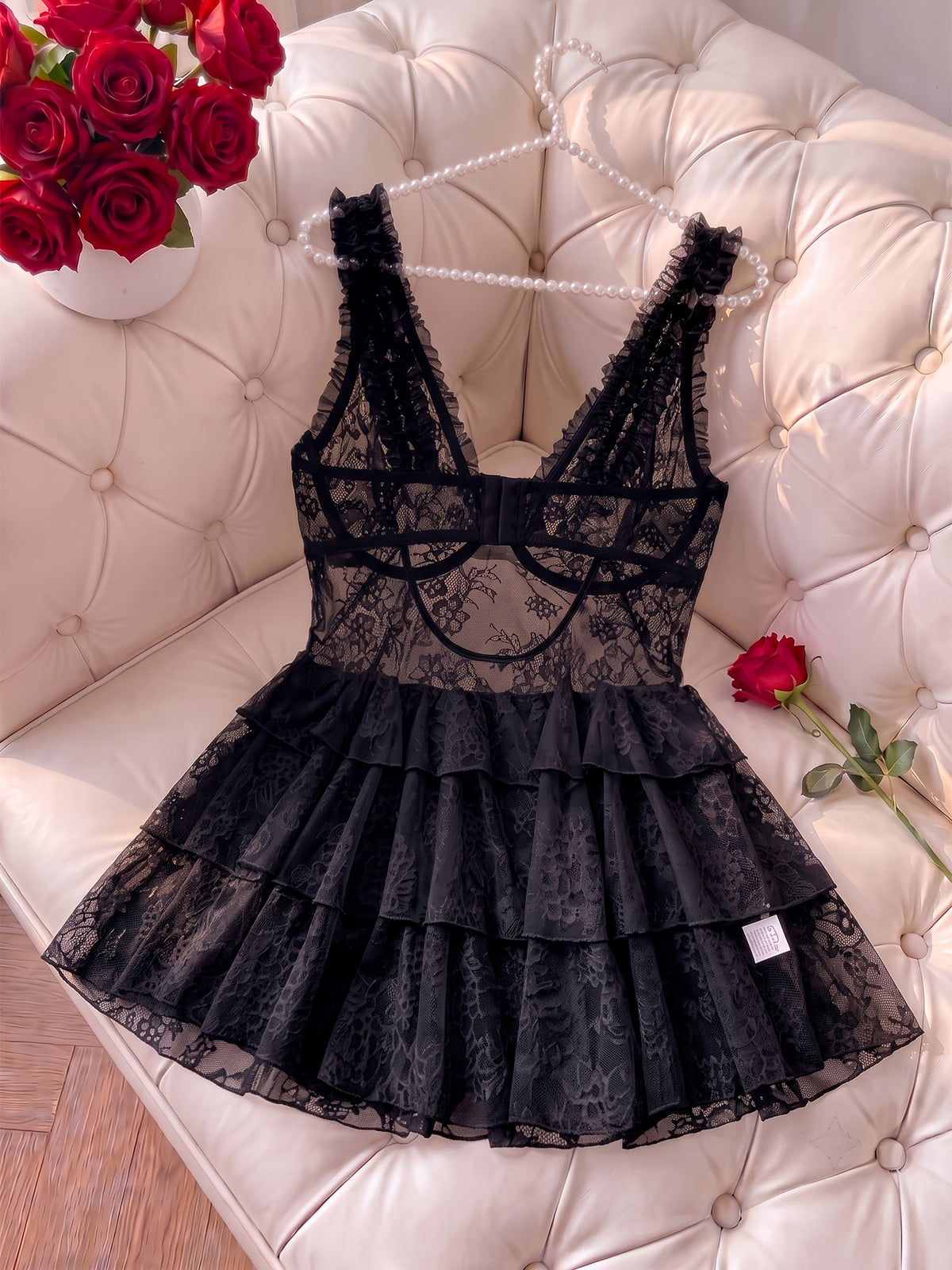 Plus Size French-Style Lace Camisole Multi-Layer Ruffle Cake Dress with V-Neck, Ruffle Spaghetti Straps, Small Bow Decoration on the Bust, Openwork Back, Sweet and Sexy Style, Lightweight and Breathable Mesh Loungewear, Date Atmosphere - Black