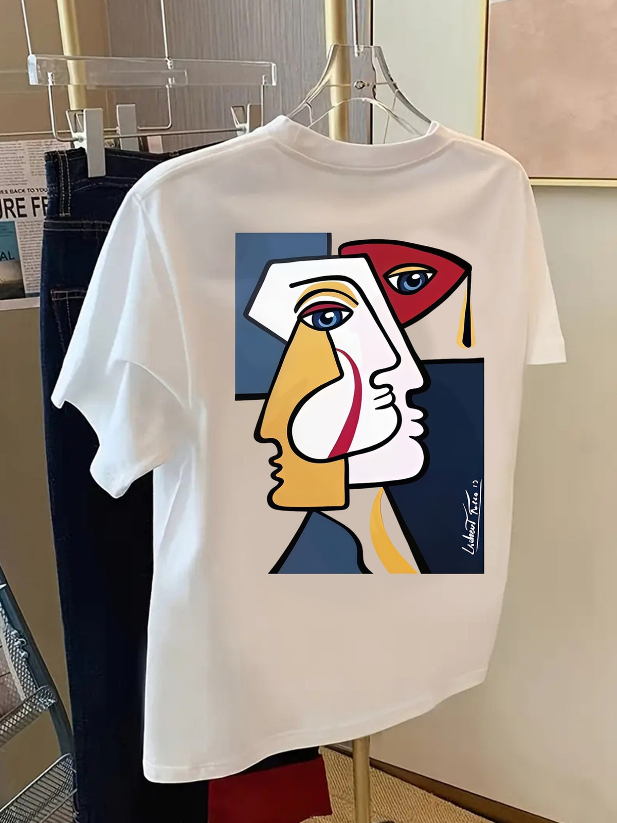 Front And Back Short Sleeve T-Shirt Cubism, Picasso Style Fashion Print Women'S Spring And Summer Trendy Printed T-Shirt, Fashionable And Trendy Item - White