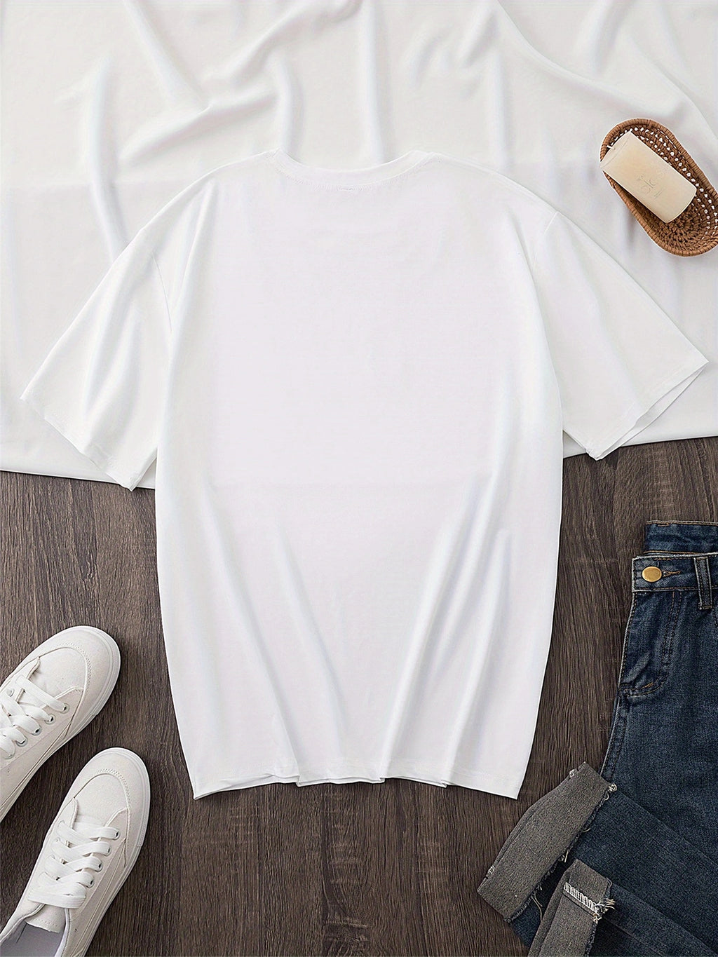 Graphic Print T-shirt, Short Sleeve Crew Neck Casual Top for Summer & Spring, Women's Clothing - White