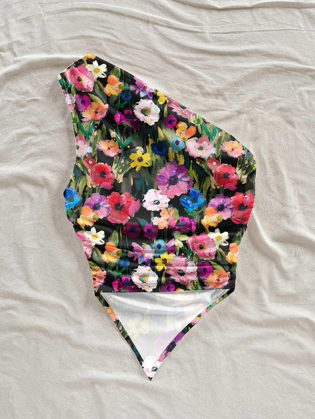 Women'S Fashion Strapless Printed Mini Casual Floral Pattern Asymmetrical Short Top, Perfect for Vacations - Black