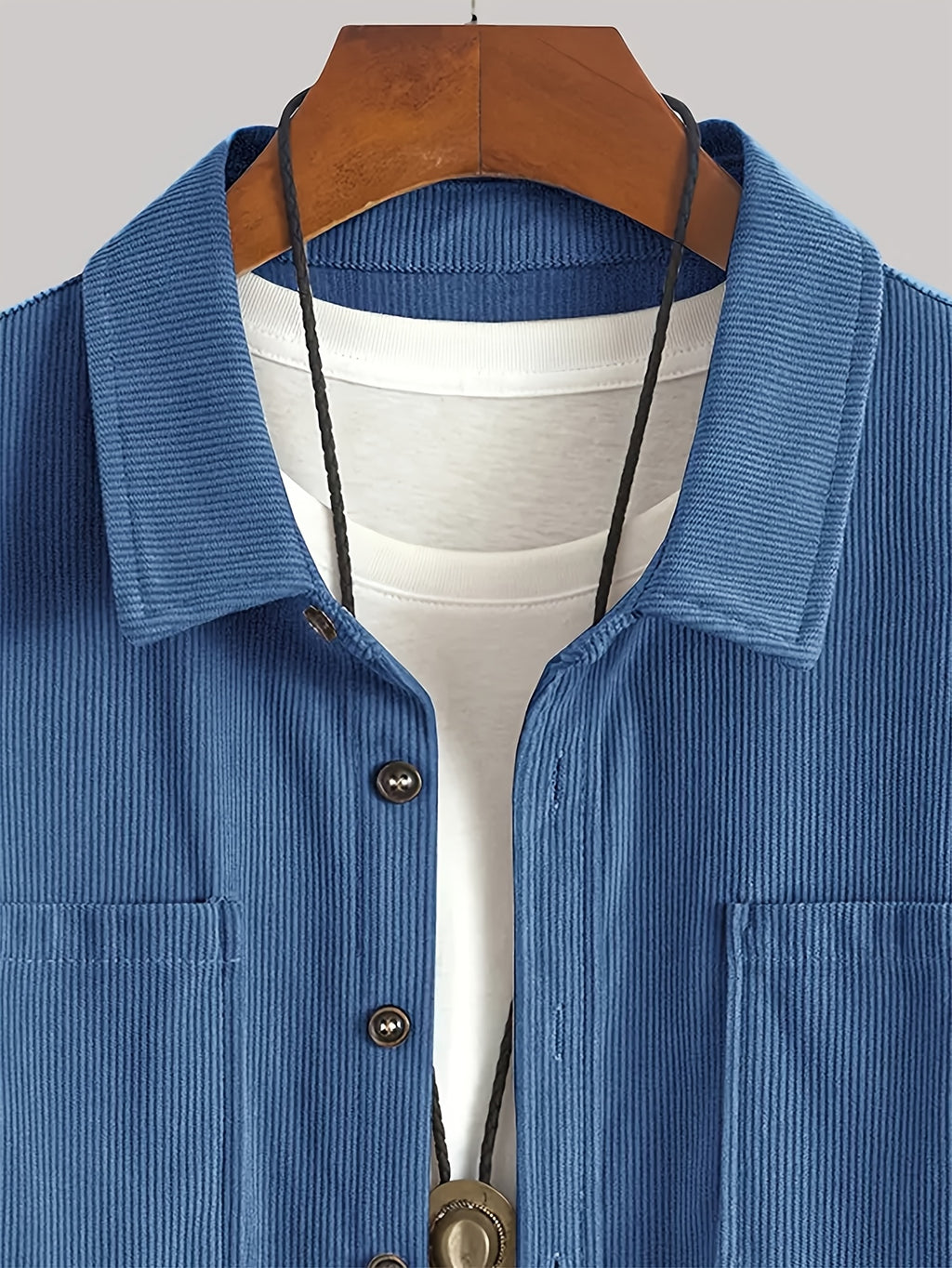 Men's Corduroy Shirt - American Retro Solid Color Long Sleeve Shirt for Men, Casual Wrinkle-Resistant Non-Iron Corduroy Shirt with Two Pockets, Trendy Versatile Corduroy Jacket for Sports, Outdoor, and Daily Wear. - Sky Blue