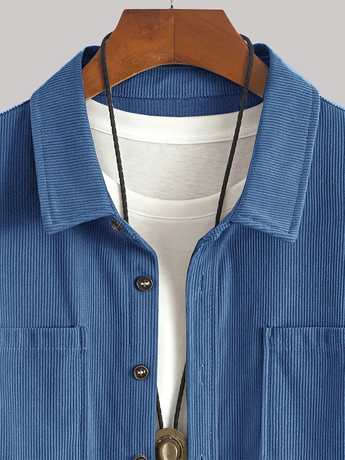 Men's Corduroy Shirt - American Retro Solid Color Long Sleeve Shirt for Men, Casual Wrinkle-Resistant Non-Iron Corduroy Shirt with Two Pockets, Trendy Versatile Corduroy Jacket for Sports, Outdoor, and Daily Wear. - Sky Blue