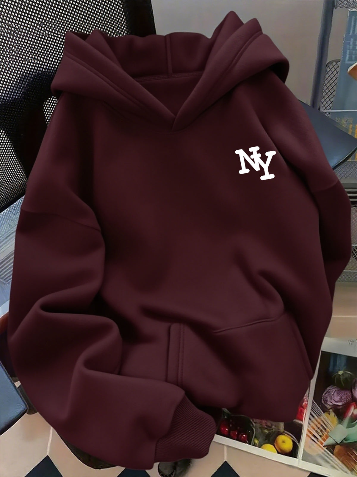 D92 - A Women'S Hooded Sweatshirt Featuring a Trendy And Creative Minimalist NY Letter Print, a Stylish And Loose Retro American Streetwear Design Perfect for Autumn And Winter, Suitable for Daily Commuting And Casual Vacations. Women'S Wear - Deep Red