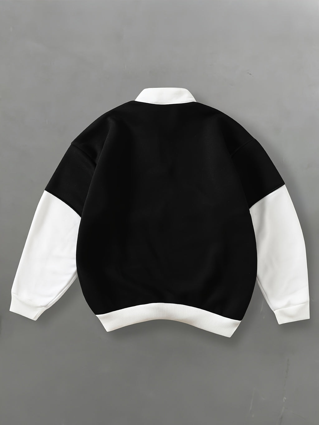 New Autumn Winter Men'S Half-Zip Stand-Up Collar Sweatshirt, Black And White Irregular Patchwork Design, Trendy Print, Double Sleeve Vertical Same Font Logo, Suitable for Campus Outings, Urban Commuting, Street Exploration, Short Outdoor Trips - Black