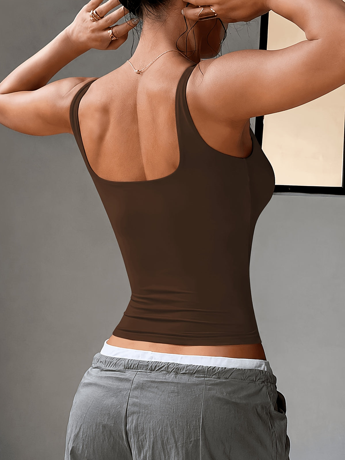 European and American Basic Style Solid Color Square Neck Tank Top, High-Stretch Slim-Fit Bodycon Cropped Waist-Revealing Sleeveless Base Layer Top for Inner or Outer Wear - Coffee Brown