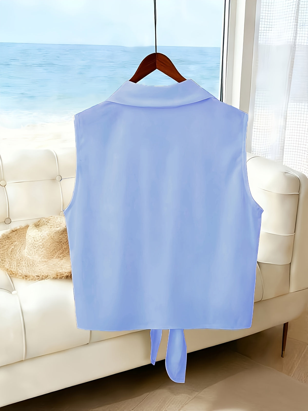 Women's New Spring/Summer Elegant French-Style Minimalist Lapel Sleeveless Shirt, Single-Breasted with Hem Tie Design, Lightweight, Breathable, and Slim-Fitting, a Summer Top Suitable for Women in Spring and Summer, Casual Style Women's Top - Light Blue