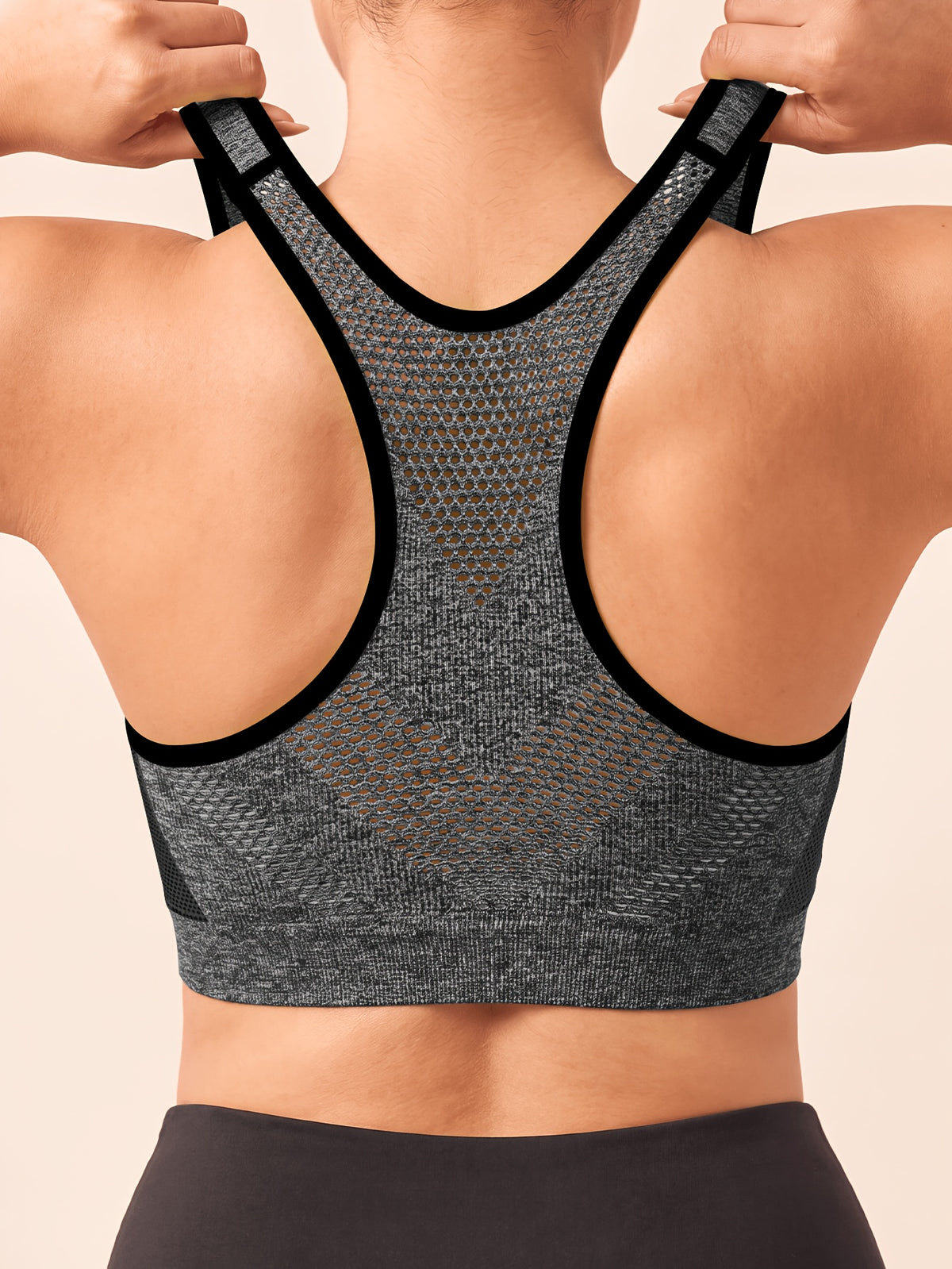 Plus Size Women'S Solid Color Wire-Free Front Zip Sports Bra, Gathering Fit Comfortable Breathable Casual Athletic Style, Suitable for Running, Fitness, Yoga, Outdoor Activities, And All Seasons - Black