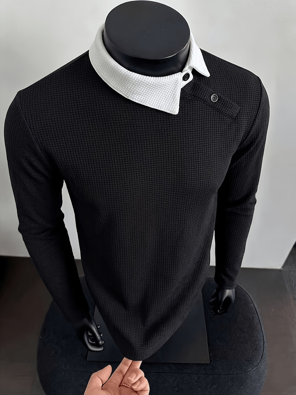 Men's Side-Button Collar Irregular Lapel Knit Long-Sleeve T-Shirt, Contrast-Color Lapel, Slim Fit, High-End Light Business Casual Top - Black