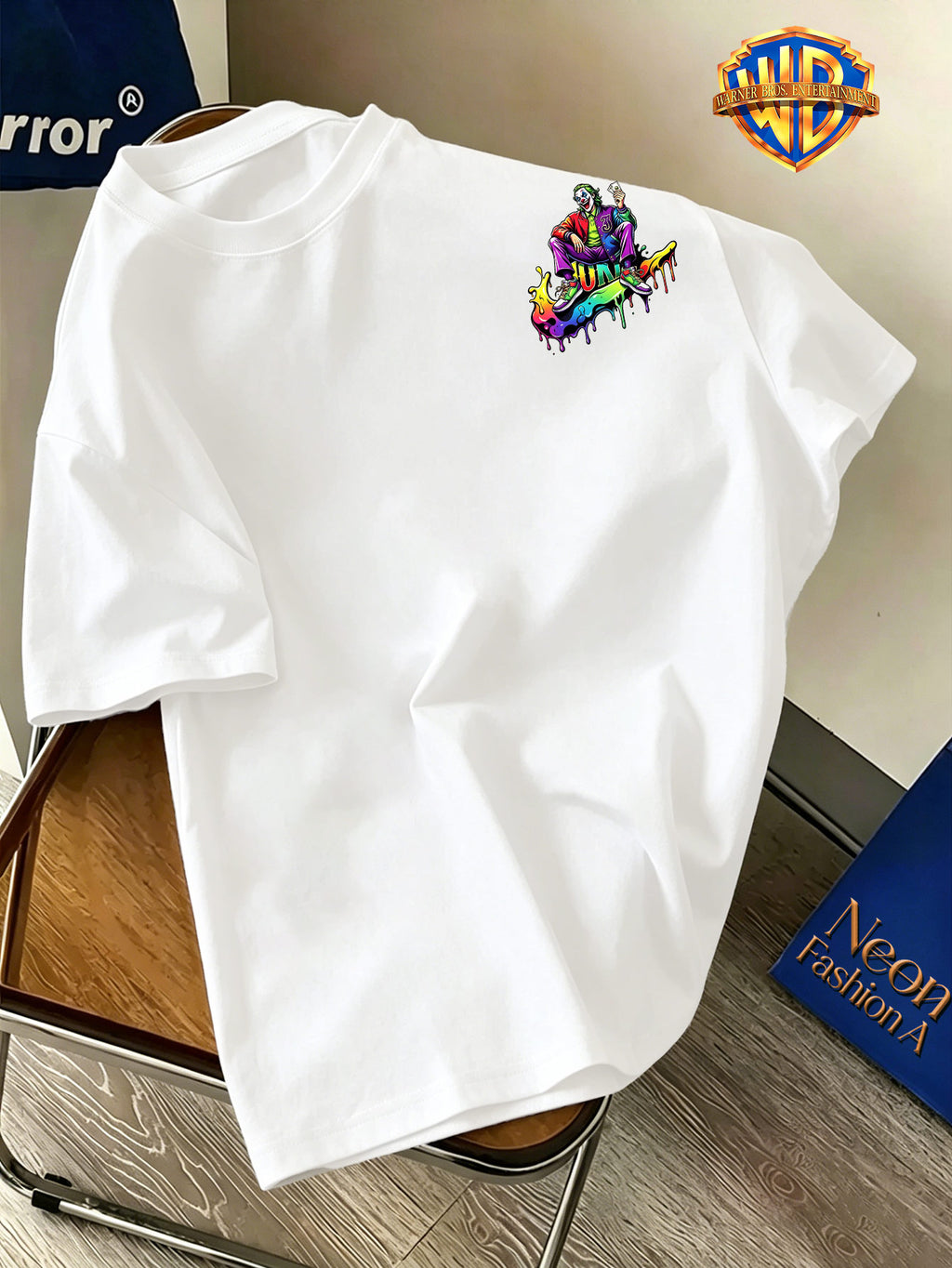 Halloween Back-To-School Men'S Short Sleeve T-Shirt, Warner Bros. Official DC Joker Sitting Colorful Dripping Trendy Cartoon Print, All-Match Casual Spring Summer Regular Fit Top, Breathable And Skin-Friendly, Suitable for Daily Outings - White