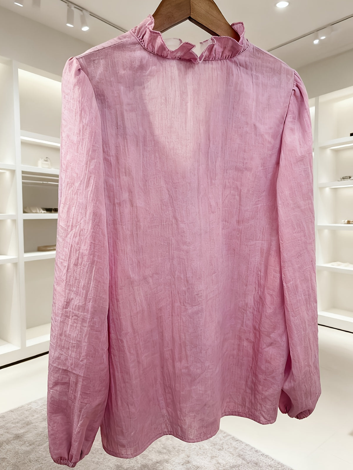 Women's Elegant and Comfortable Loose-Fit Vintage Style Ruffle V-Neck Lantern Sleeve Shirt, Versatile Top for a Feminine Look - Pink